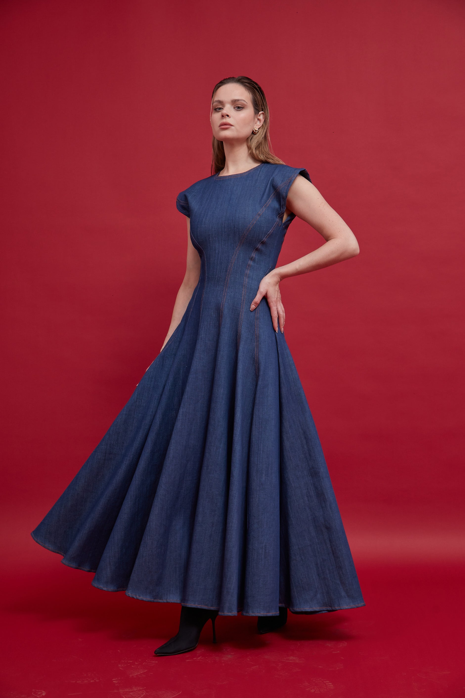 Dark Navy Denim Flowey Dress : Front view