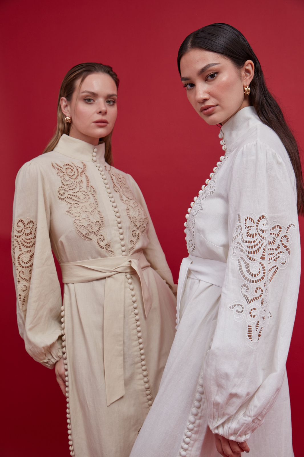 Embroidered Buttoned Kaftan : Side view