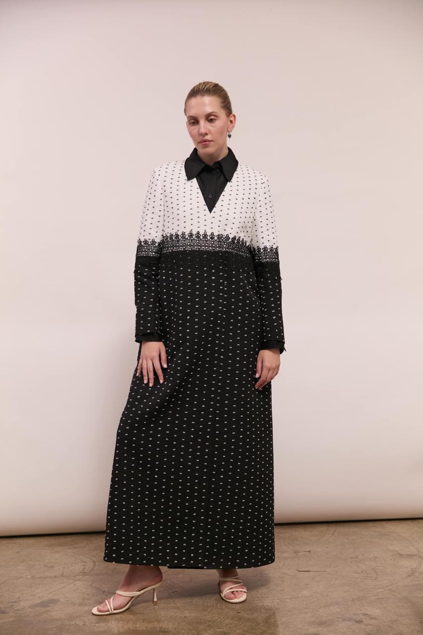 Black and White Polka Dot Blazer for Women in Crepe Fabric : Front view