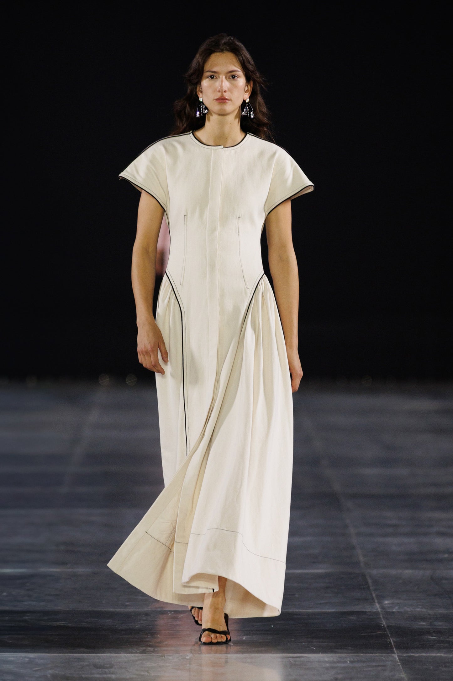 CREAM DENIM OPEN BACK