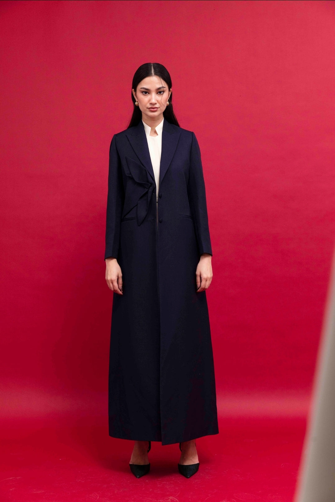 Women's Navy Flower Blazer : Front view