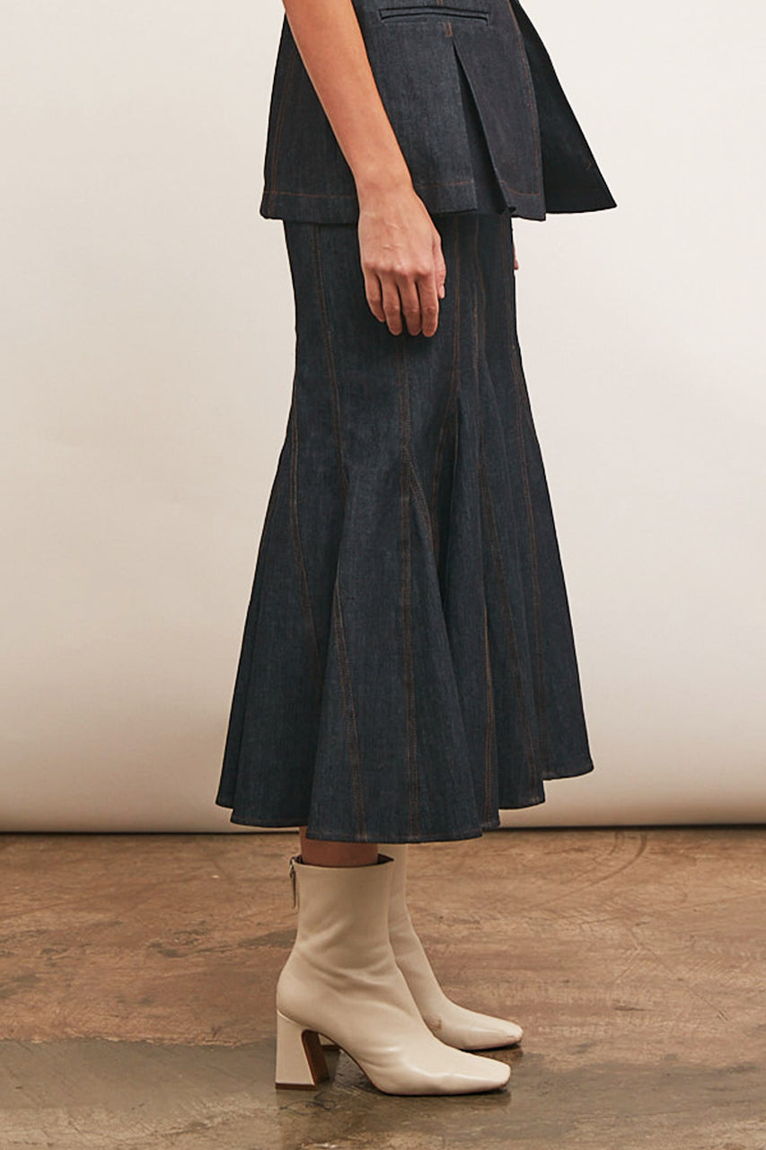 Navy Blue Denim Fitted Skirt : Side view