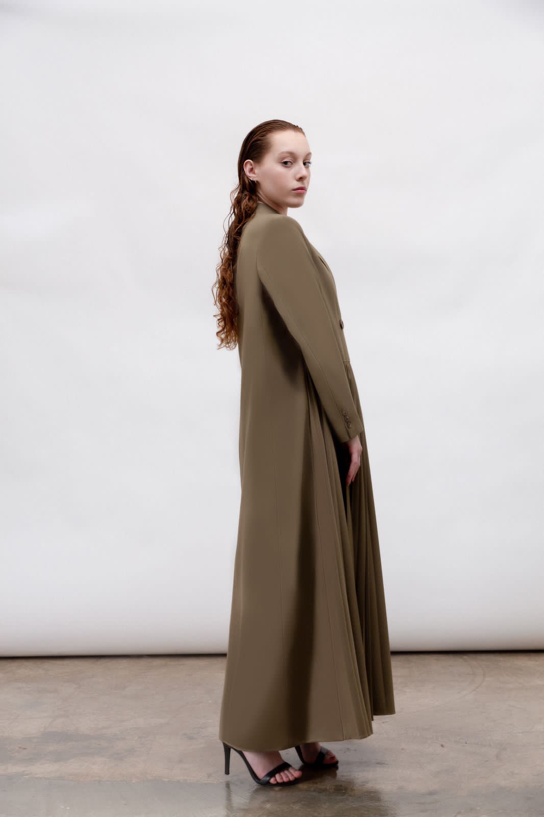 Long Olive Green Plisse Blazer : Side view