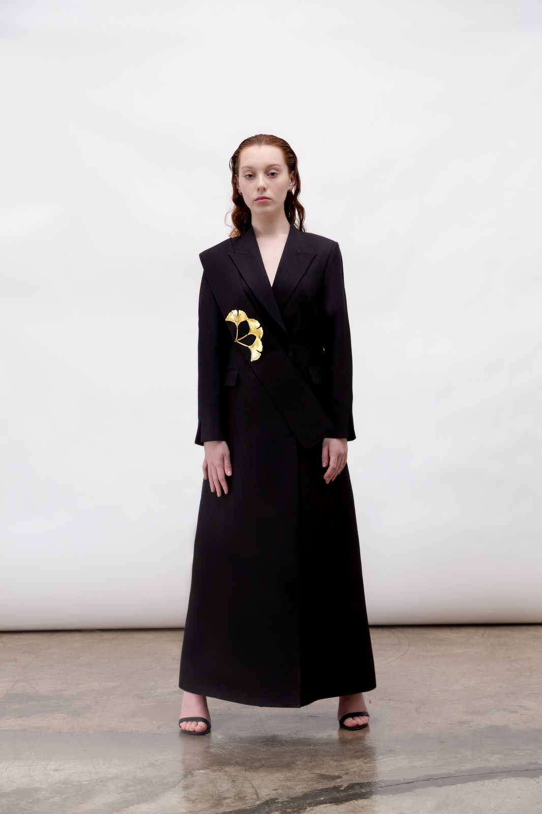 Crepe Notch Lapel Belted Blazer : Front view