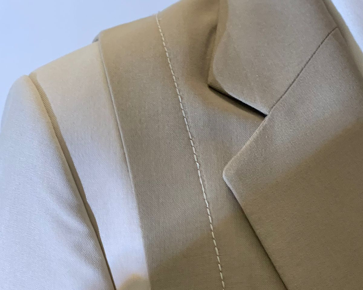 Layered 2 Tone Long Blazer : Front view