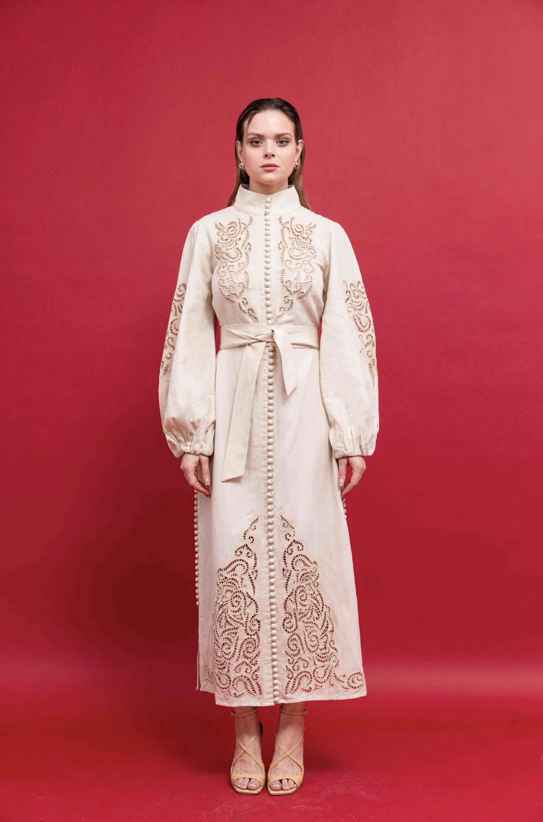 Embroidered Buttoned Kaftan : Front view