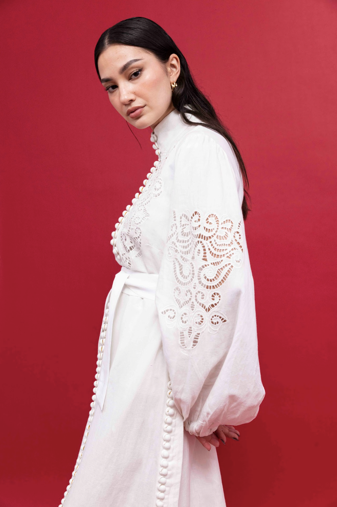 Embroidered Buttoned Kaftan : Side view