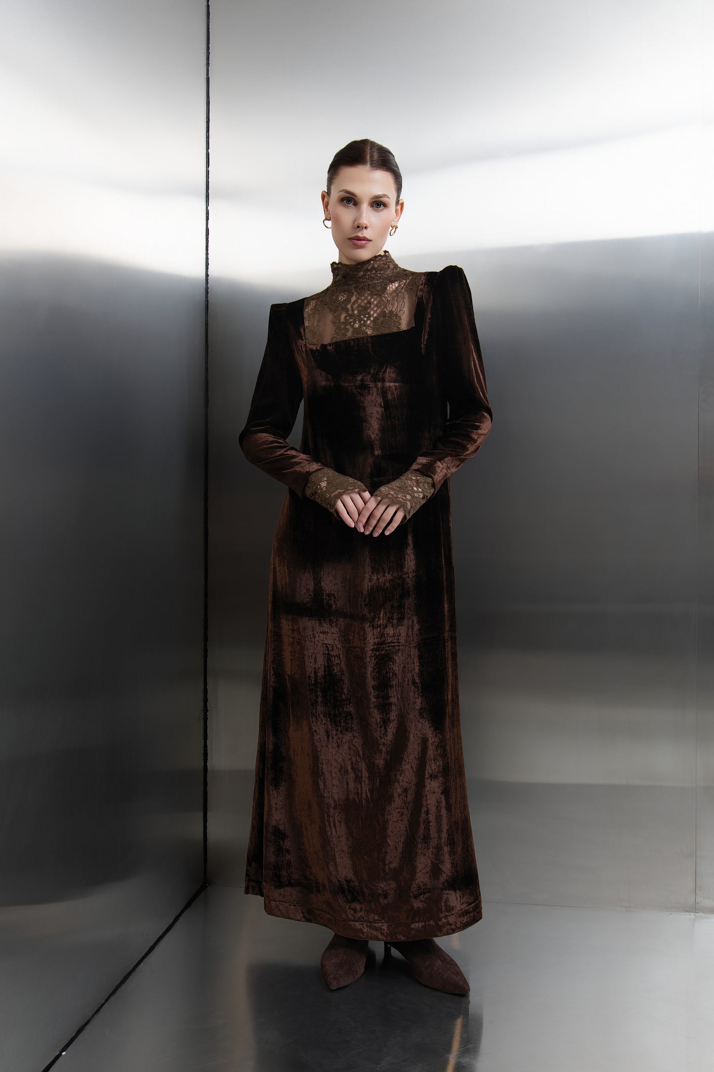 Brown High neck lace and velvet kaftan